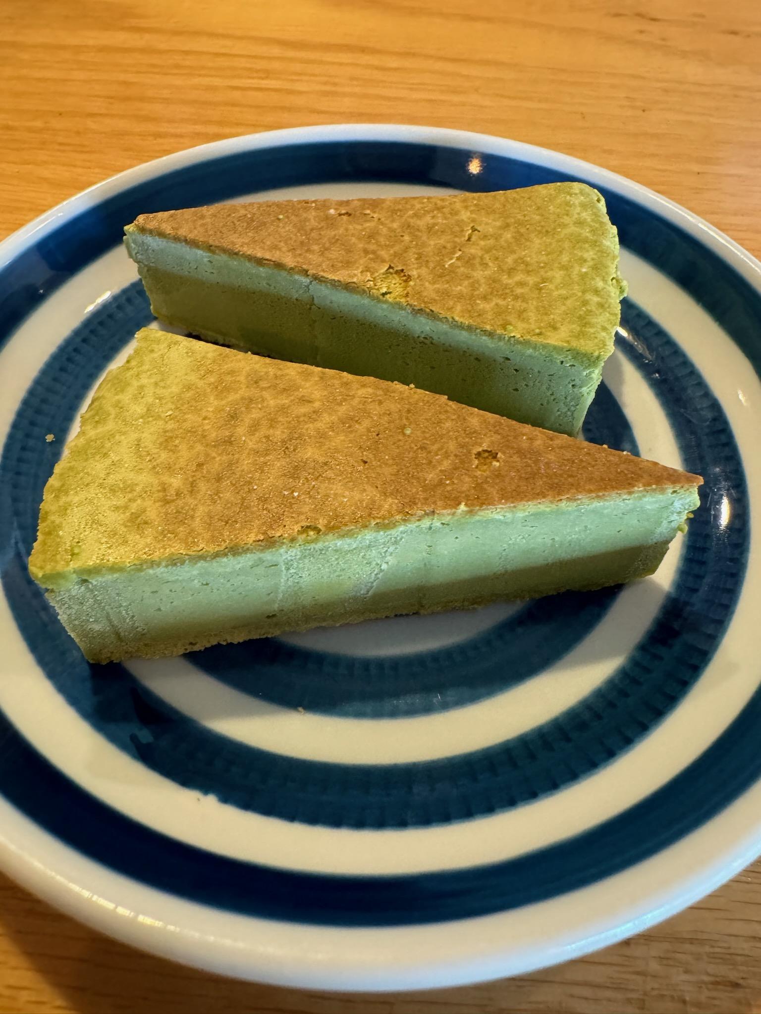 MATCHA CHEESECAKE